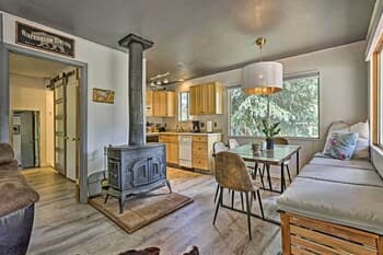 Grand Lake Cabin w/ Deck & Direct Beach Access!