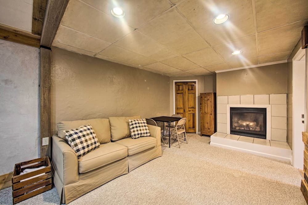 Family-friendly Coatesville House w/ Fire Pit