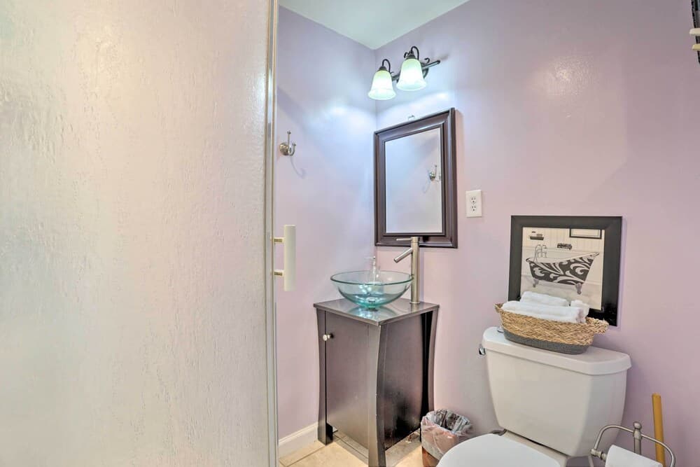 Suburban Home w/ Backyard Patio < 7 Miles to Dtwn!