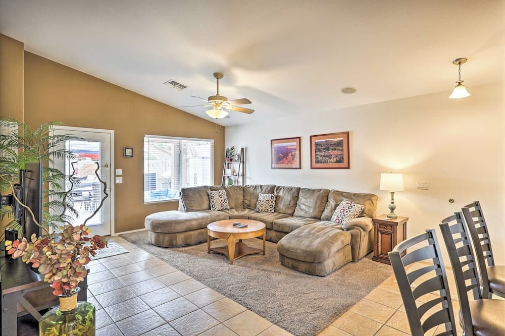 Radiant 'peoria Paradise' House w/ Pool & Patio!