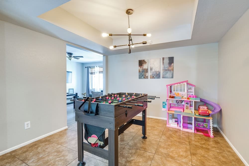 Phoenix Home w/ Pool ~ 10 Mi to Camelback Mtn