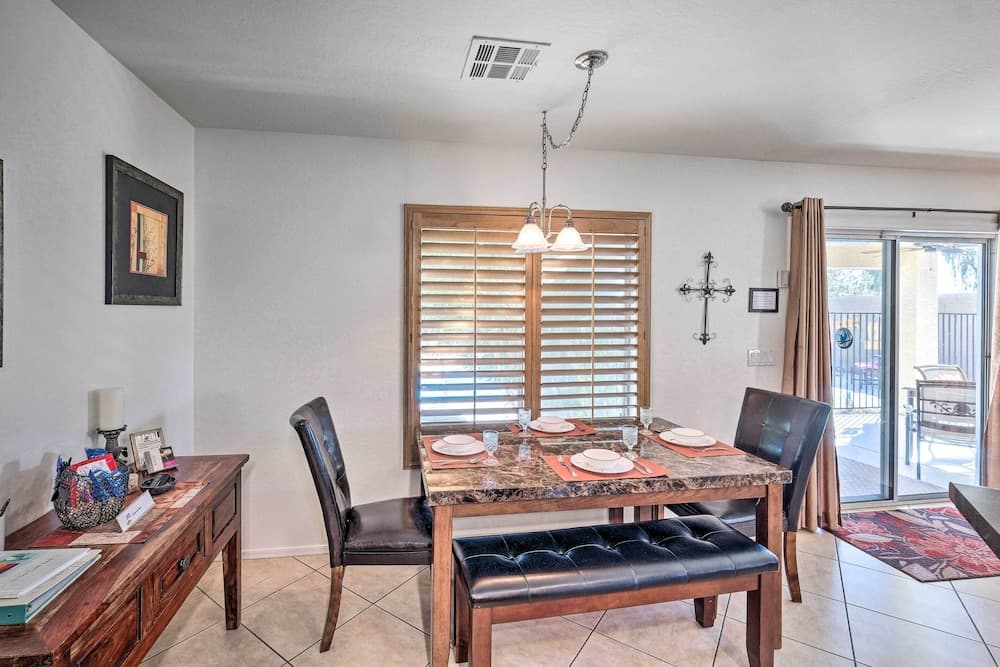 'bella Casa' Coolidge Home w/ Pool & Hot Tub!