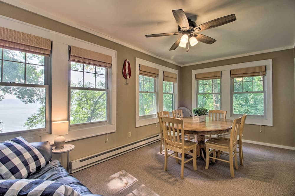 Waterfront Leech Lake Cabin w/ Dock, Fire Pit