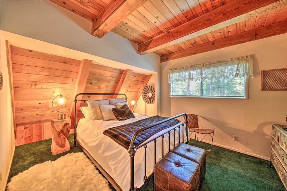 Hike & Fish, < 1 Mi to Trinity Lake: Rustic Cabin!