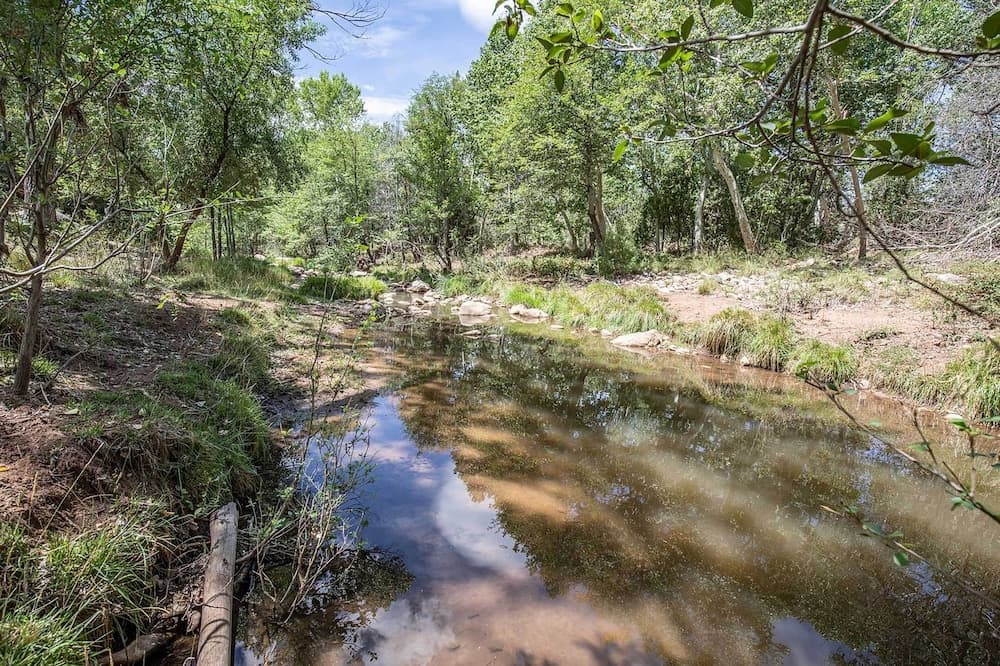Tonto Nat'l Forest Riverside Cabin!