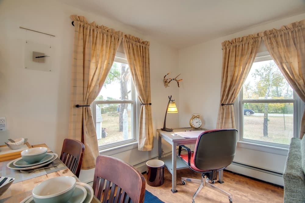 Red Gates Cottage 3 Miles to University!