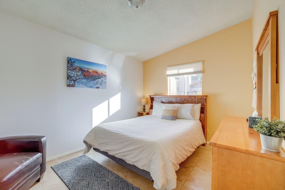 Near Hiking & Golfing: Sedona Home w/ Patio!