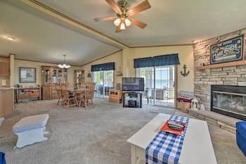 Houghton Lake House W/fire Pit - 2 Mi to Trails!