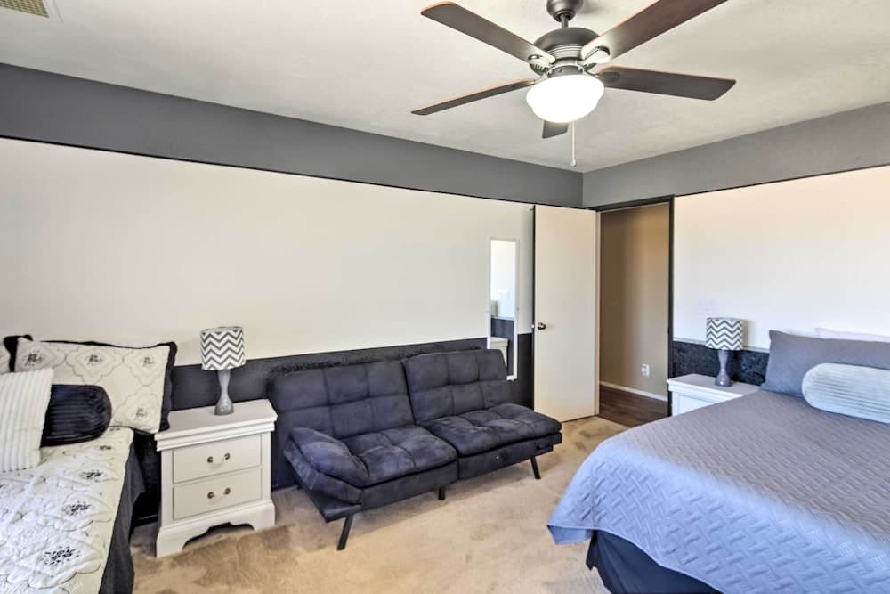 Bullhead City Home w/ Private Pool, Hot Tub & View