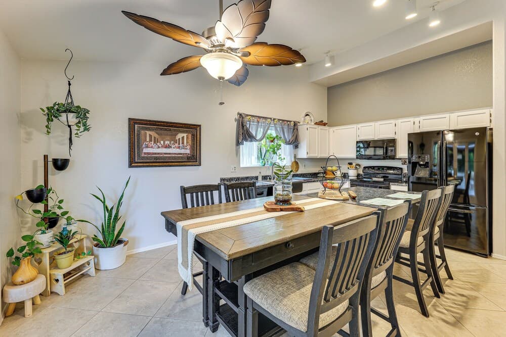 4 Mi to Salt River: Mesa Home w/ Private Patio