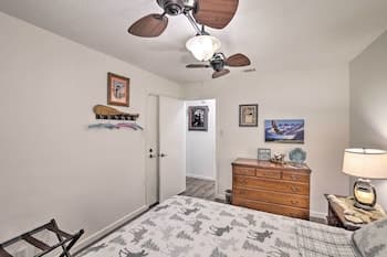 Fort Worth Home < 1 Mi to Eagle Mountain Lake