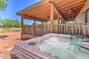Charming 'ribeye Ranch' w/ Hot Tub & Fire Pit