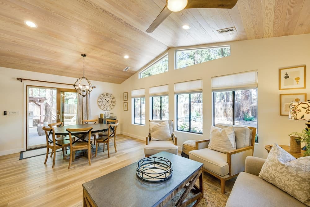 Stylish Flagstaff Hideaway w/ Hot Tub & Fire Pit!