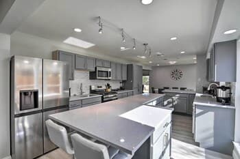 Lovely Richardson Home w/ Hot Tub Near Dallas!