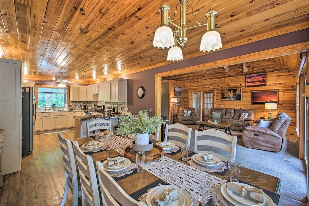 Kayaks & Boat Dock: Lakeside Hot Springs Retreat