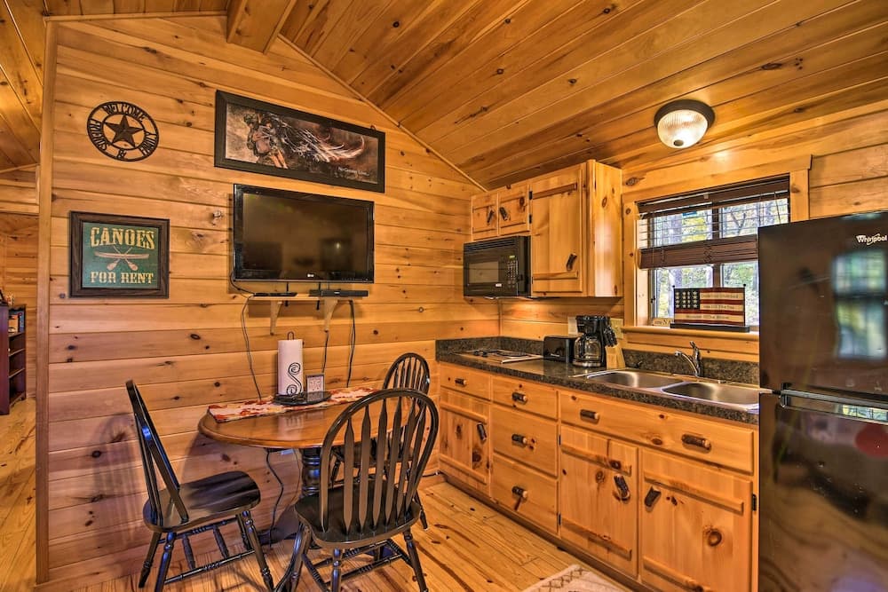 Rural Cabin Hideaway w/ Fire Pit & Mtn Views!