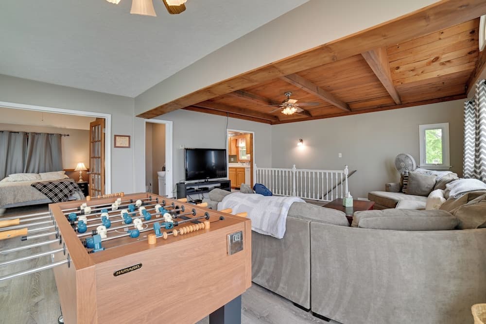 Cayuga Lake Retreat in Seneca Falls w/ Dock!