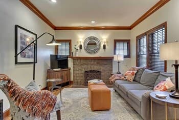 Quiet 'twin Ridge' Omaha House: Screened-in Porch!