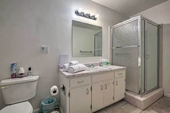 Charming Home, 8 Mi to Joshua Tree Natl Park