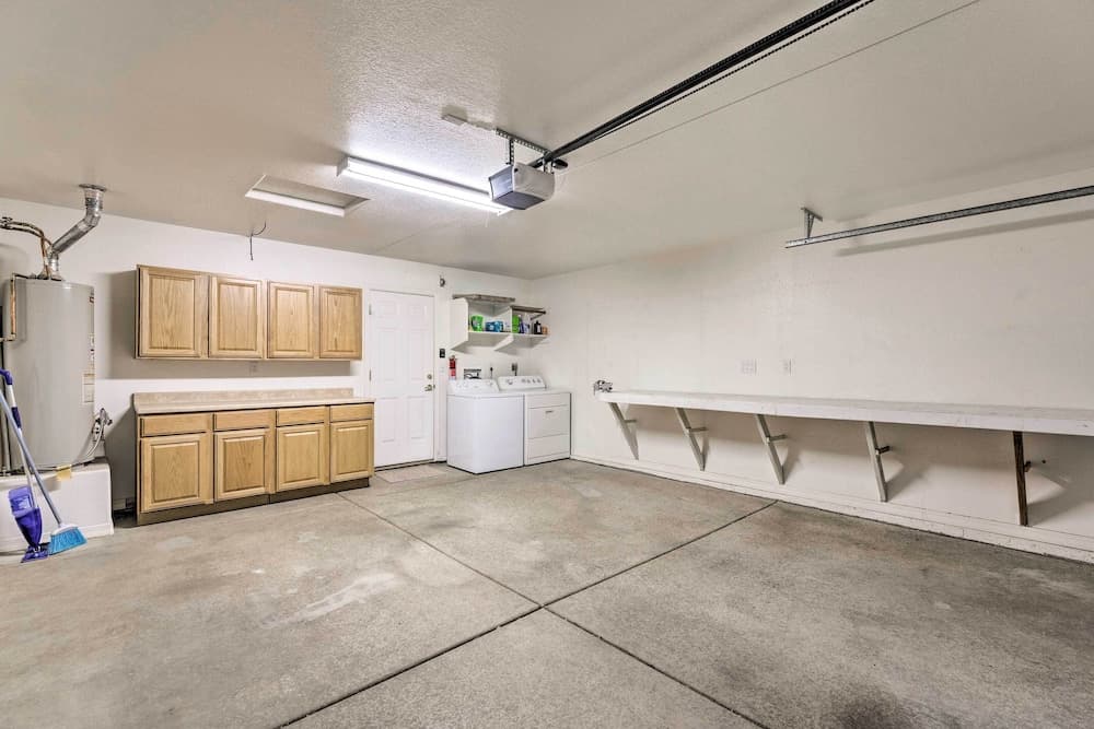 Kid-friendly Kingman Home Near Parks & Dining