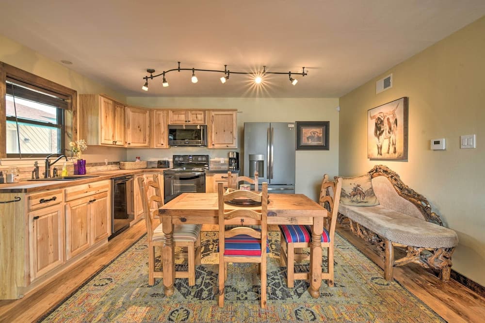 Fort Worth Apt < 5 Mi to Downtown!