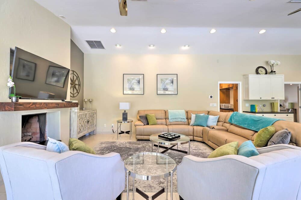 Outdoor Kitchen: Desert Dream Home in Scottsdale!