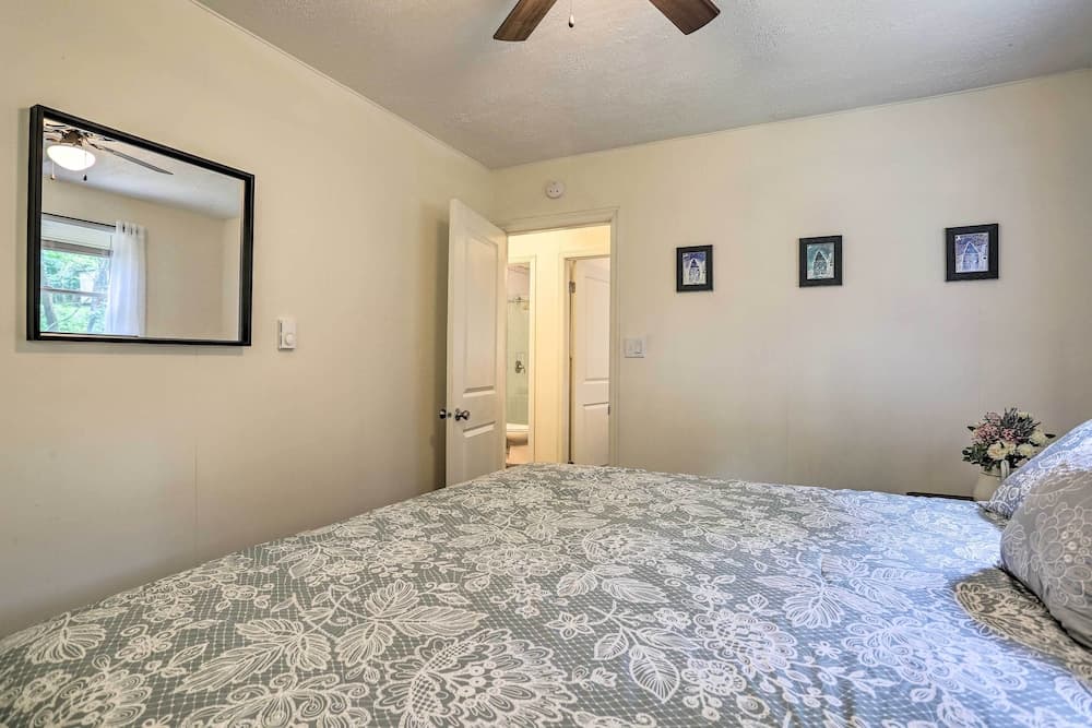 Serene Long Pond Home w/ Game Room & Beach Access!