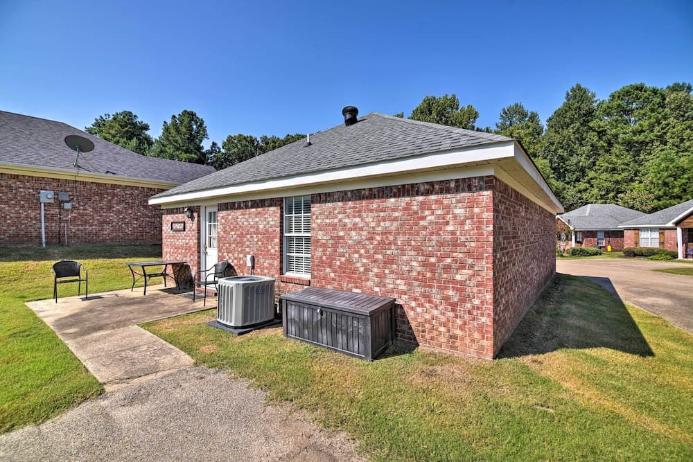 Charming Oxford Home ~ 1 Mi to Ole Miss Campus