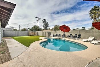 Stylish Tempe Oasis w/ Grill & Yard - 4 Mi to Asu!