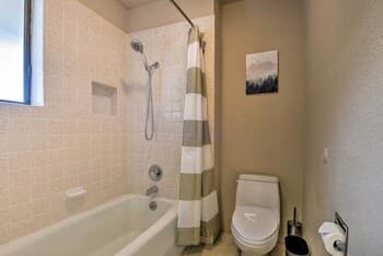 Family-friendly Pine Mountain Club Hideaway!