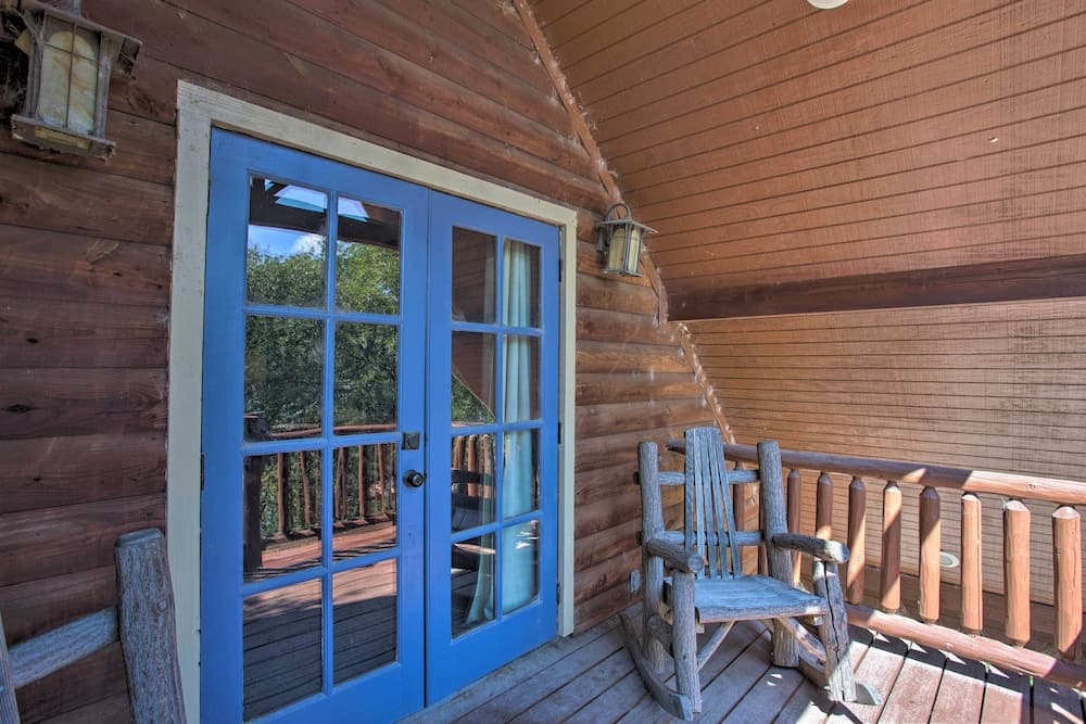 Lakefront Chico Haven w/ Multi-level Private Dock!