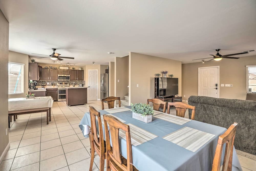 Dreamy El Mirage Oasis < 12 Mi to Golf & Hike