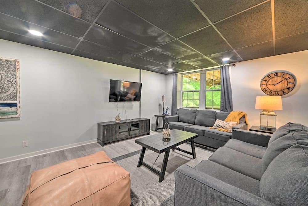 A-frame Cabin w/ Hot Tub, Walk to Kentucky Lake!