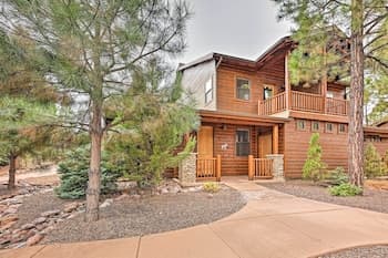 < 1 Mi to Torreon Golf Club: Show Low Condo