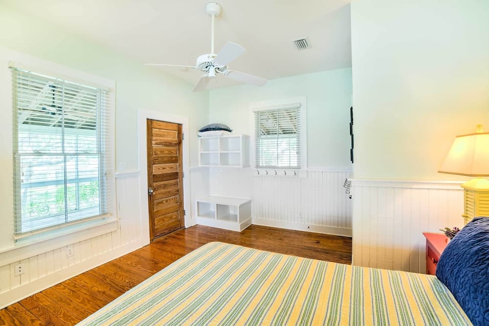 Waterfront Perdido Beach House w/ Canoes & Kayaks!