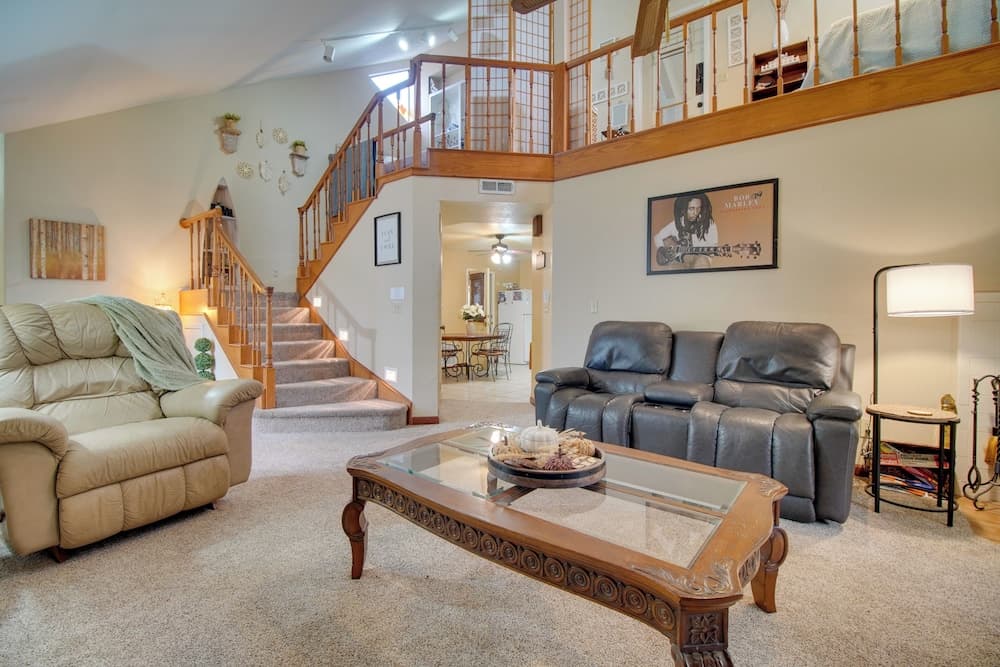 Tahlequah Duplex w/ Screened-in Porch & Fire Pit!