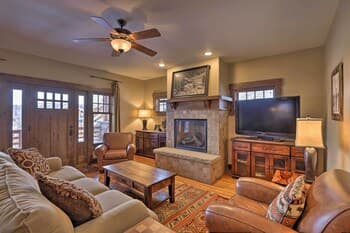 Inviting Fraser Hideout - Ski, Tube & Hike!