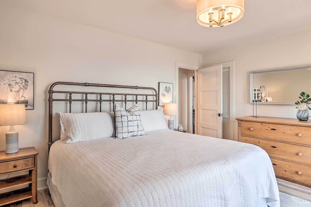 Ski & Unwind Fireside: Highlands Gem w/ Game Room!