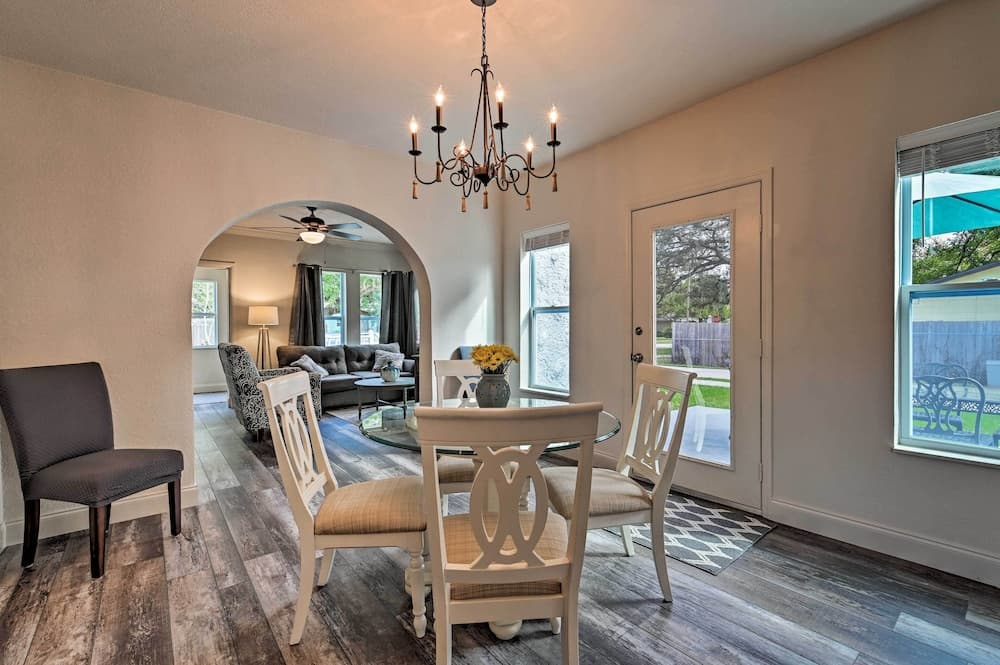 Walk to Dtwn: Winter Garden Home w/ Patio