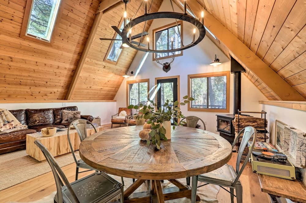 Deck & Forest Views: Munds Park A-frame Cabin