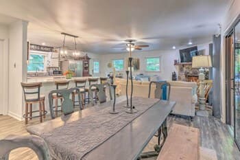 Beautiful Connestee Falls Home w/ Porch in Brevard