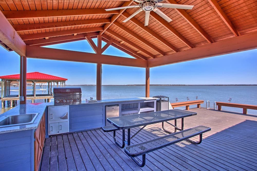 Game Room + Lake Tawakoni Access: Family Getaway!
