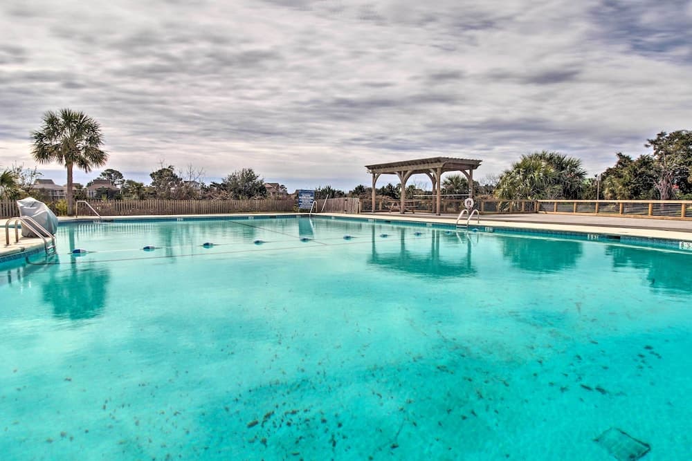 Swim & Relax: St Helena Island Gem w/ Deck!