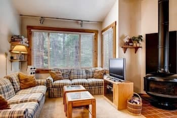 Ski-in/ski-out Northstar Condo Near Lake Tahoe!