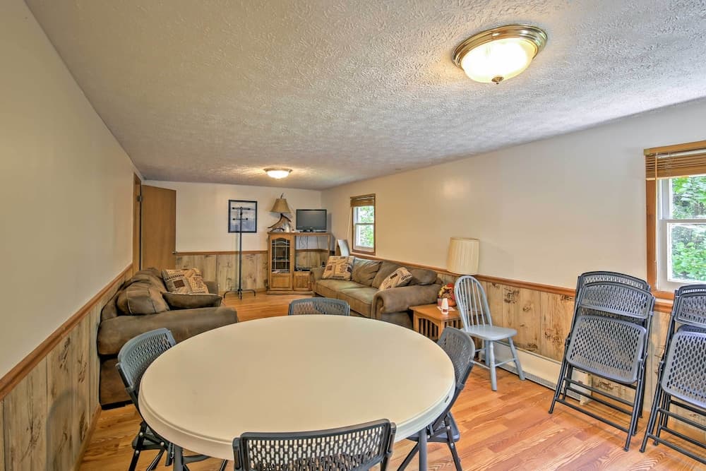 Jasonville Cabin - Walk to Shakamak State Park!