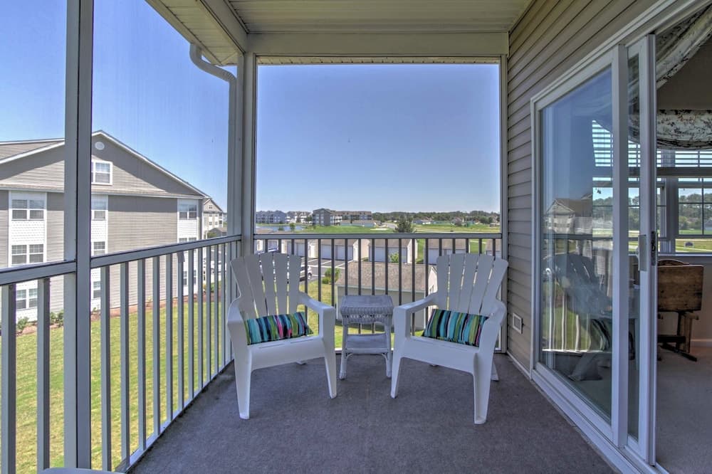 Near Beaches: Ocean View Condo w/ Balcony!