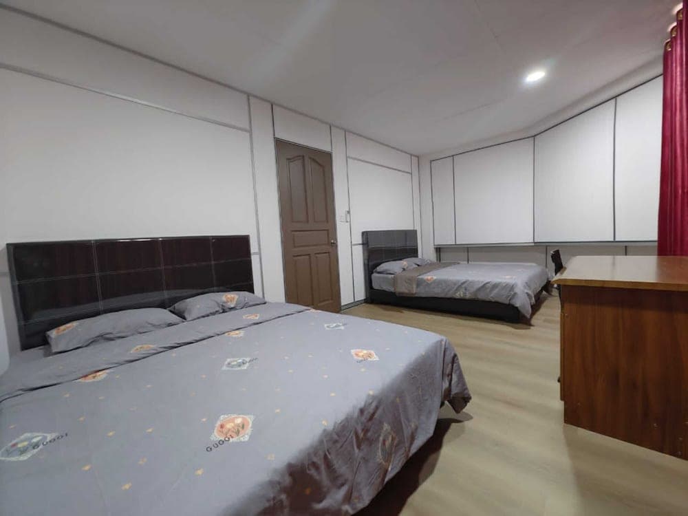 SPOT ON 90793 Kim Yong Stay