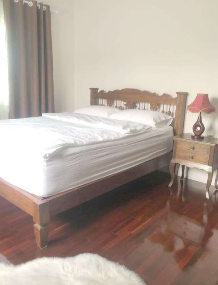 At Wara Bed And Breakfast