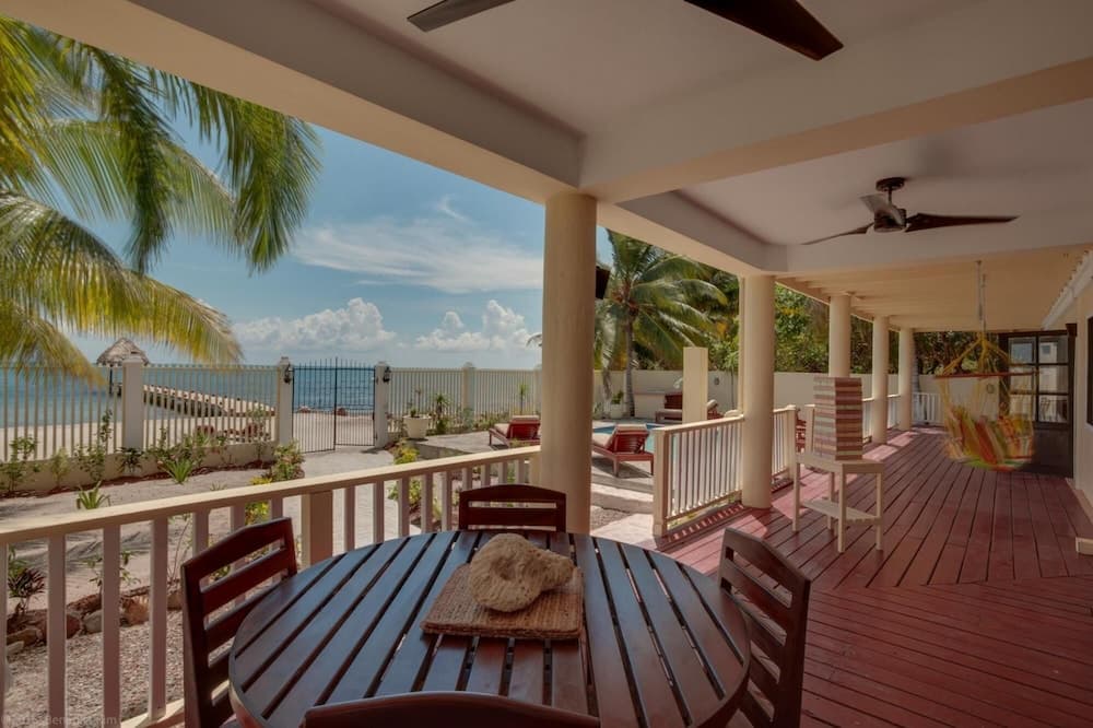 Villa Mission Bay in Belize City
