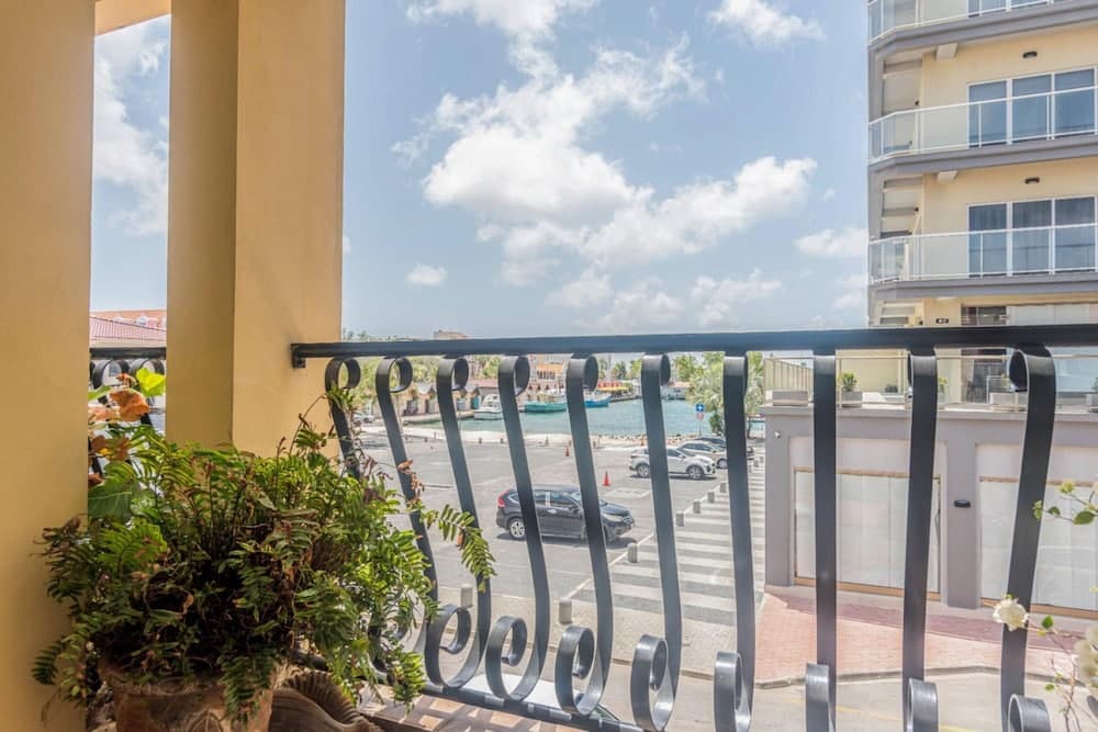 NEW Bay Harbor Studio 206